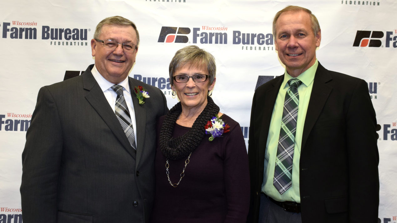 Bruins Receives the ‘Distinguished Service to Wisconsin Agriculture’ Award