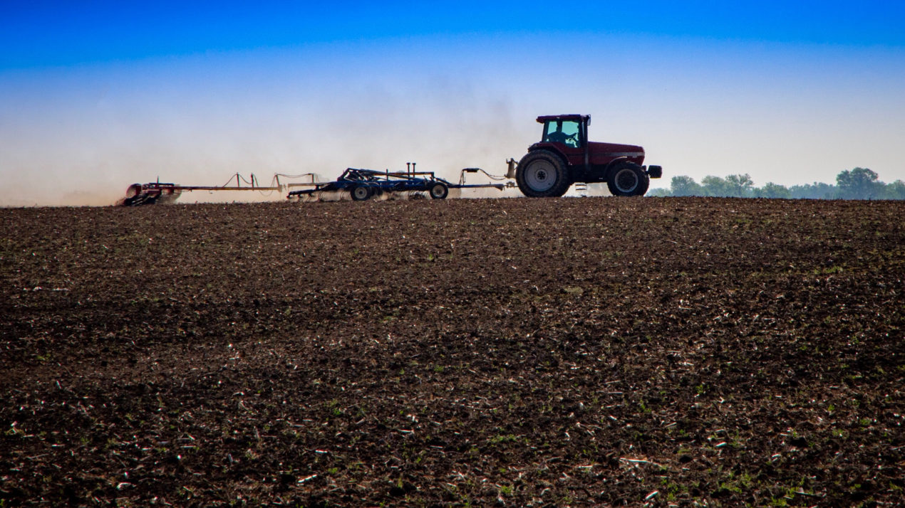 One Week Remains to Report Spring-Seeded Crops in WI