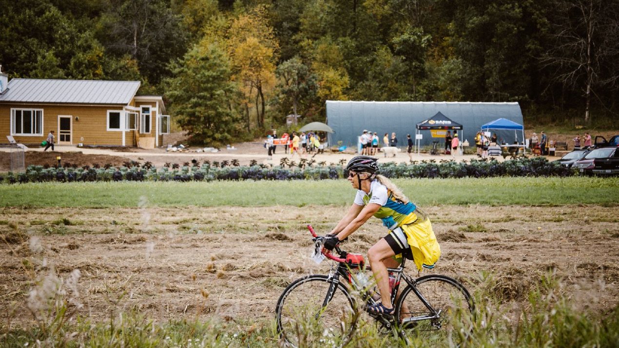 Cyclists Bike the Barns for Local Farms