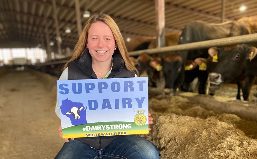 Whitewater FFA Member Delivers Hundreds of “Support Dairy” Yard Signs