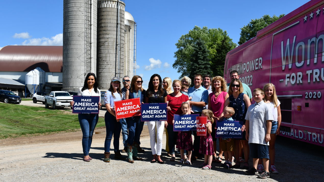 WFBF Members Host Women for Trump Tour