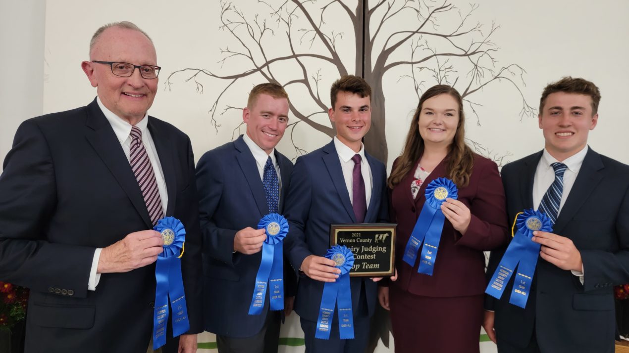 Minnesota Tops Local Dairy Judging Contest