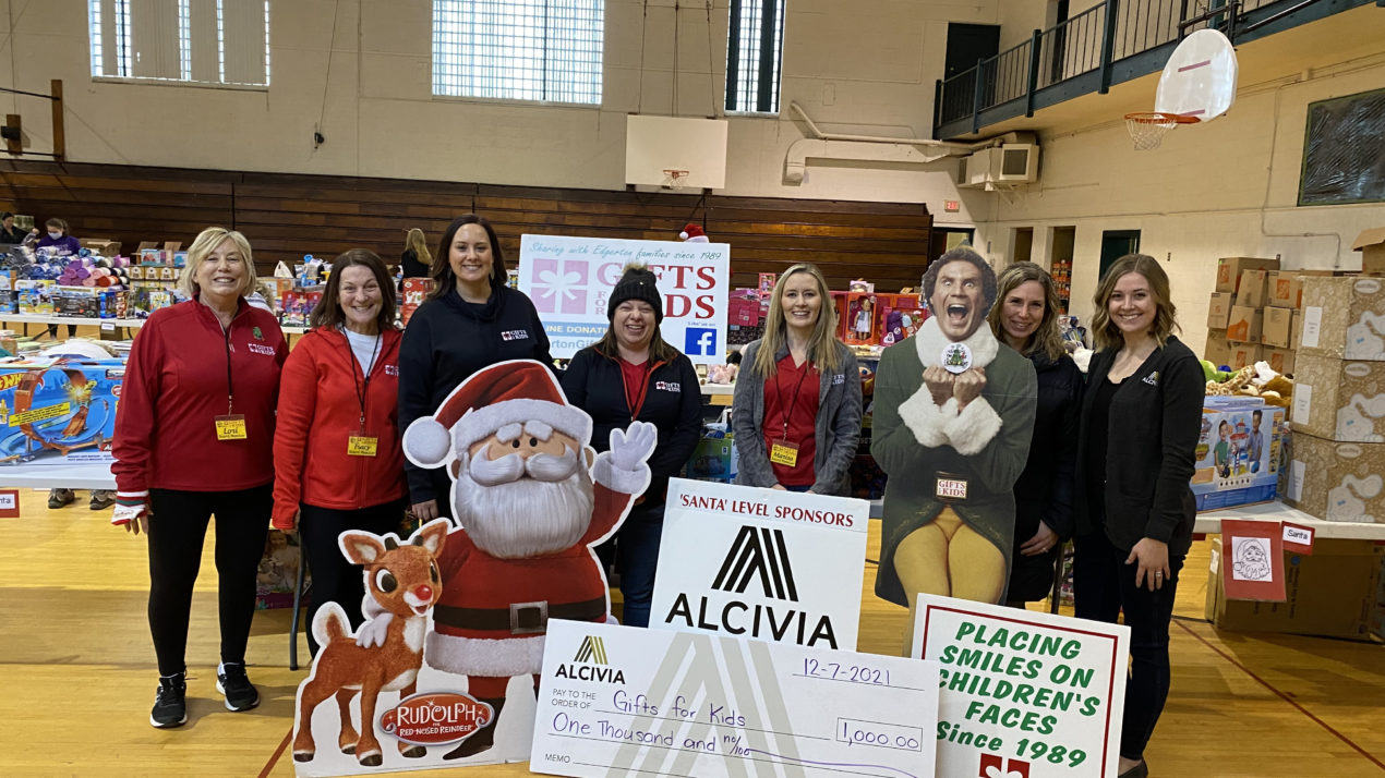 ALCIVIA Supports Gifts For Kids