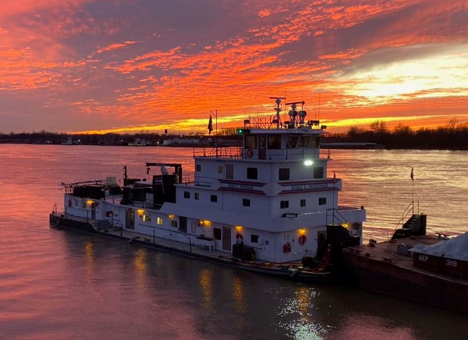 Barge Captain Shares River Level Update