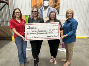 Beef Council Donates $2,500 To Food Pantries