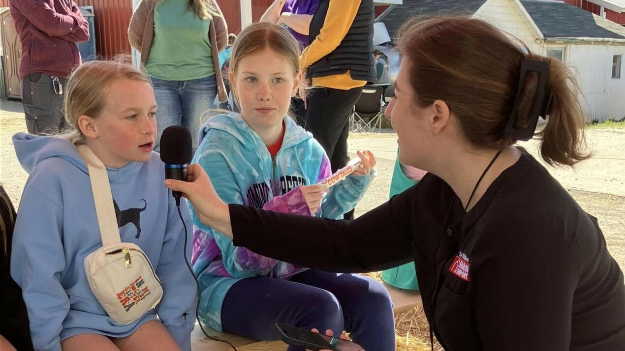 Girl Scouts Earn Dairy Patch & Learn Farm Radio MidWest Farm Report