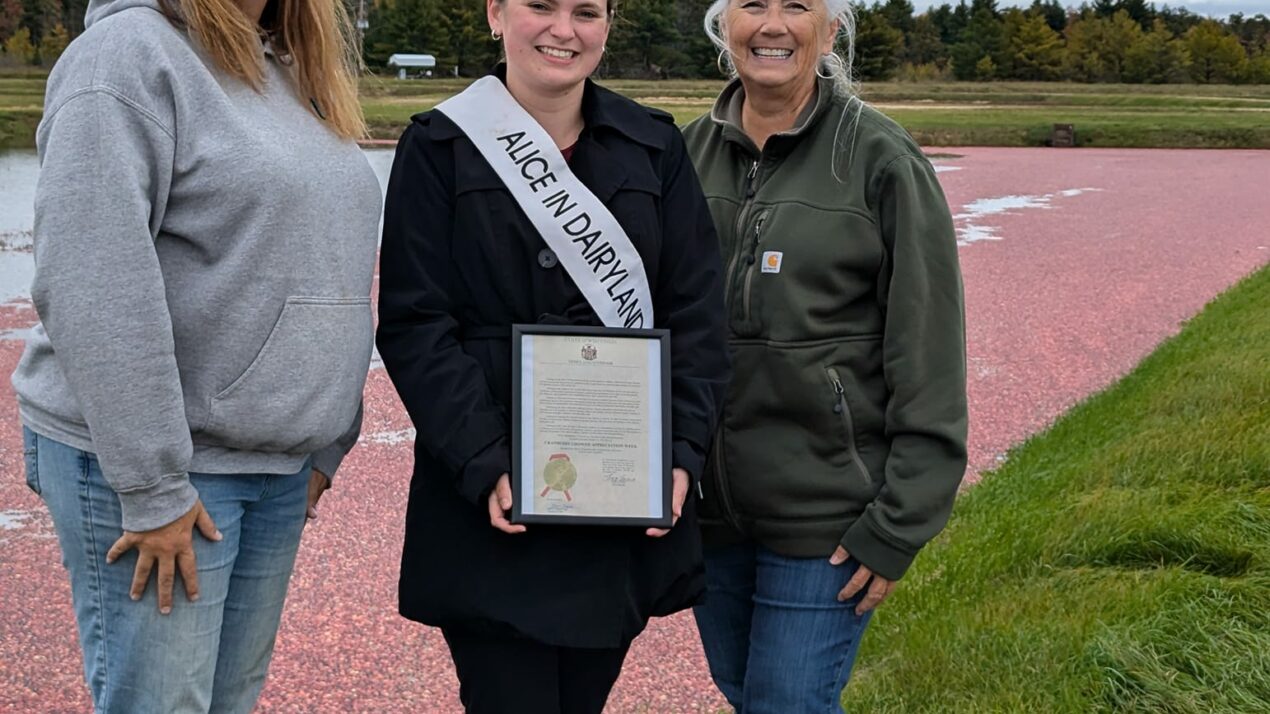 Wisconsin's "Berry" Best MidWest Farm Report